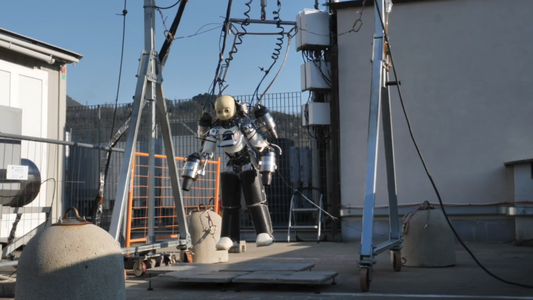 flying-humanoid