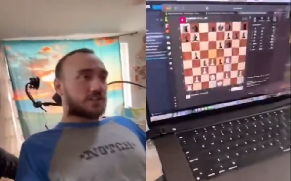 أول مستخدم لشرائح نيورالينك الدماغية يلعب لعبة فيديو