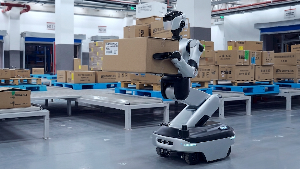 روبوتات بشرية متطورة يتم إنتاجها في مصانع فوشان الصينية