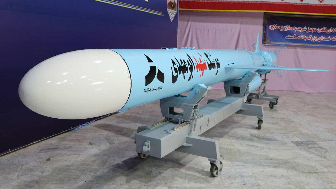 صورة توضح الصواريخ المضادة للسفن في إيران